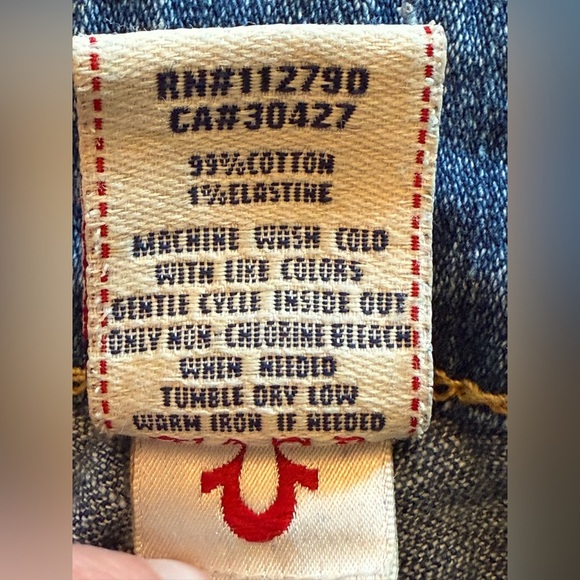 True Religion Women’s Joey Bermuda Cropped Shorts With Frayed Hem Tag Size 31 - Picture 9 of 15